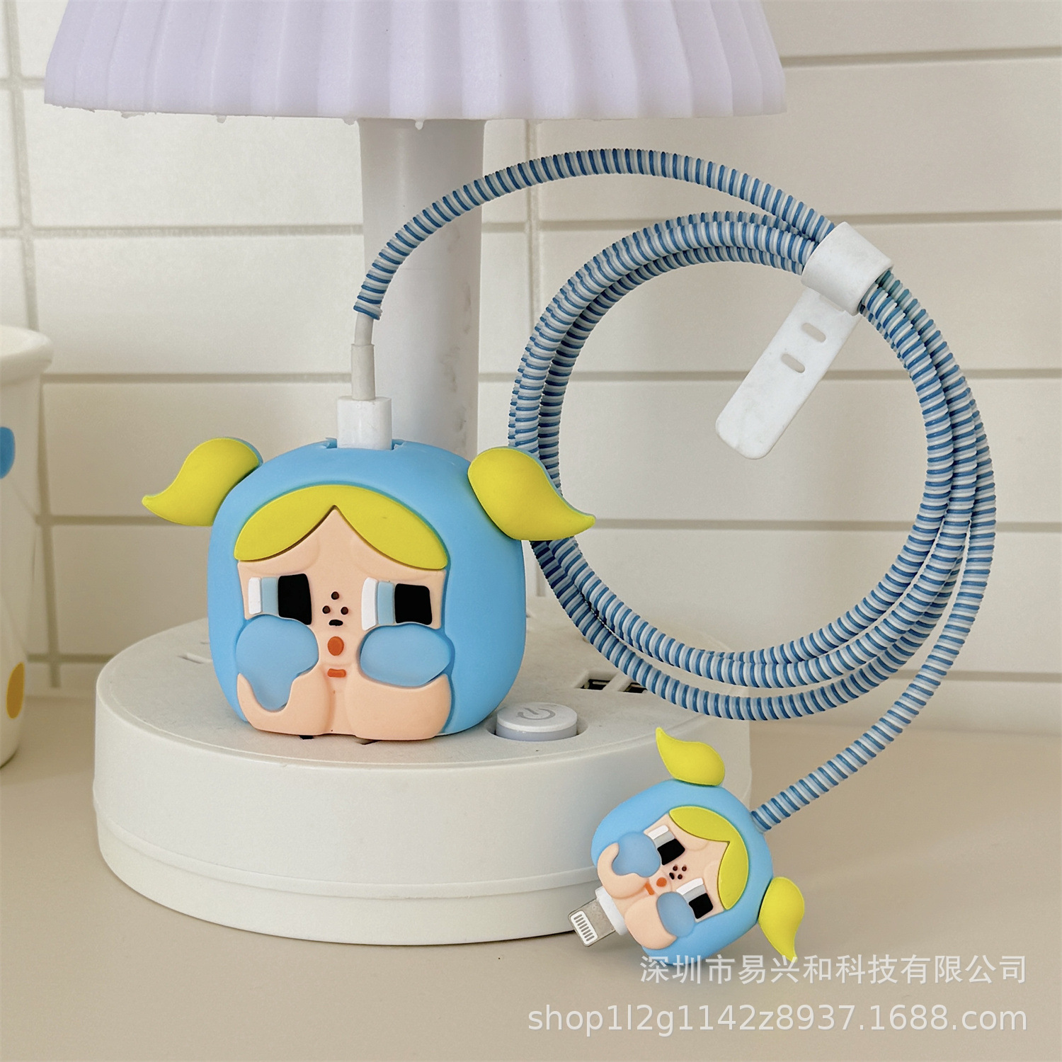 Aplicable Apple 18W / 20W cargador de cabeza de cubierta cargador de cubierta de cable de datos cubierta de 4 piezas al por mayor