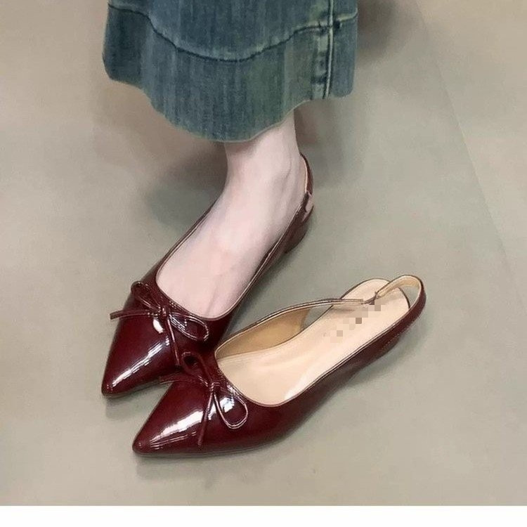 Explosión de tacones agudos arco sandalias de cabeza para mujeres 2026 leer el nuevo estilo de verano francés casual zapatos simples cómodos transpirables