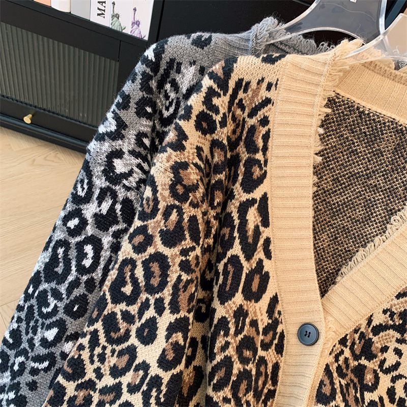 (2개) 리얼 샷 유럽 역 가을 새로운 레오파드 무늬 대비 컬러 V-넥 싱글 브레스트 모피 긴 소매 게으른 바람 스웨터 여성용 코트