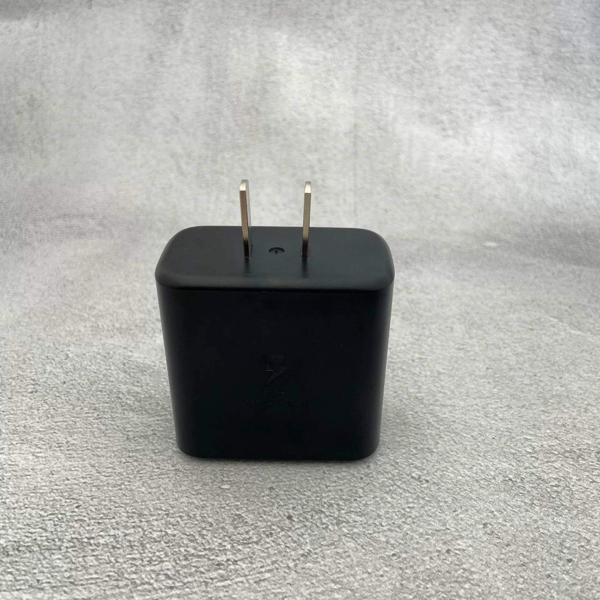 Подходит для Samsung S22S23 Быстрая зарядка 45W Британский регуляторный зарядное устройство PD Европейские нормы Быстрая зарядка зарядное устройство