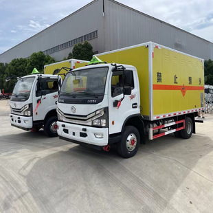 Jac 3.4m Blasting Equipment Transporter Flammable Solid Van Transporter Quality Assurance