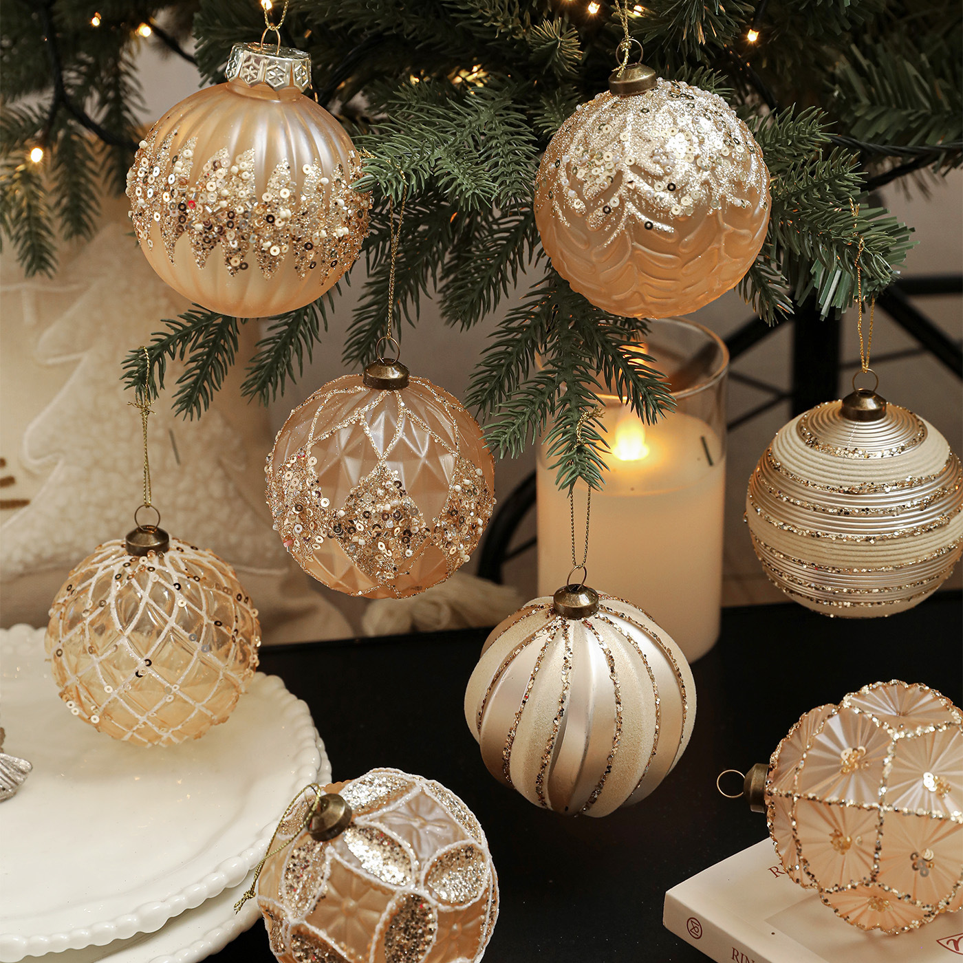 Nuevo producto 8CM bola de Navidad color champán oro polvo retro árbol de Navidad colgante bola decoración colgante diseño colgante