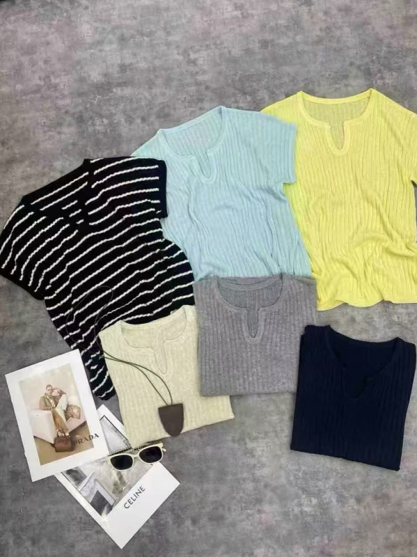 新しいファッショナブルな夏のトップ薄いニットウェア女性の半袖 V ネック小さなフライングスリーブ|undefined