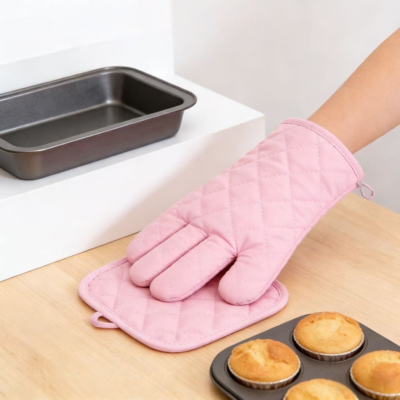 Amazon transfronterizo guantes de aislamiento térmico resistentes a quemaduras gruesos guantes resistentes a altas temperaturas horno de microondas guantes de cocina para hornear