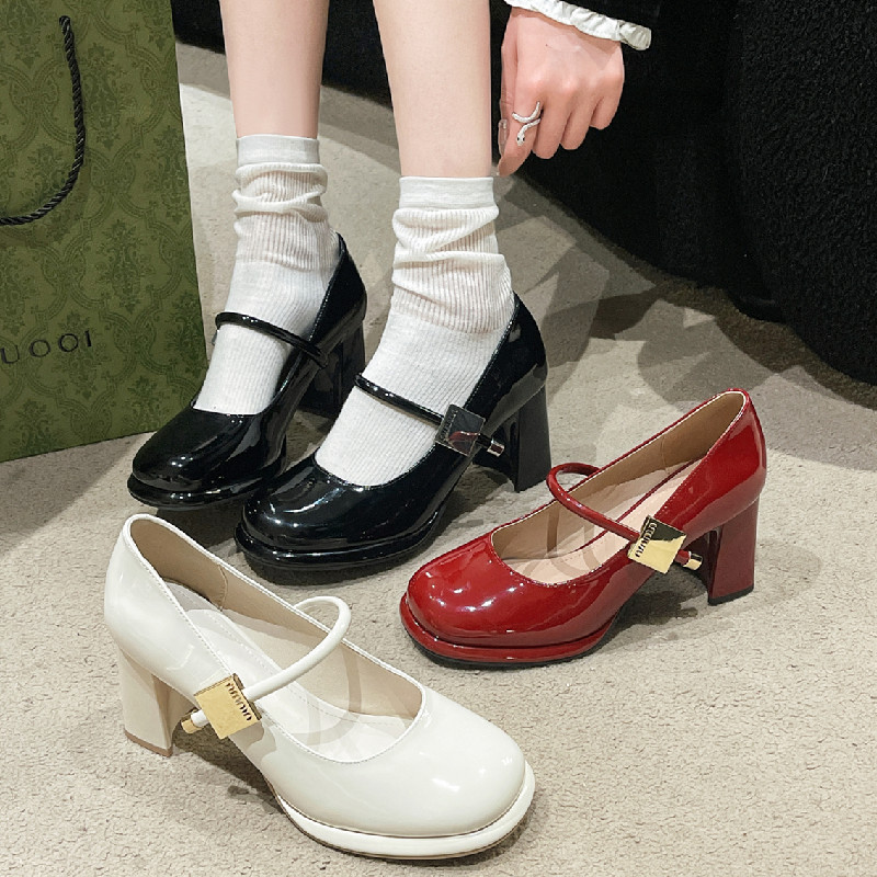 Women's chunky heel round toe Mary Jane shoes 2024 spring new high heels British style buckle leather shoes in stock wholesale Women's chunky heel round toe Mary Jane shoes 2024 spring new high heels British style buckle leather shoes in stock wholesale