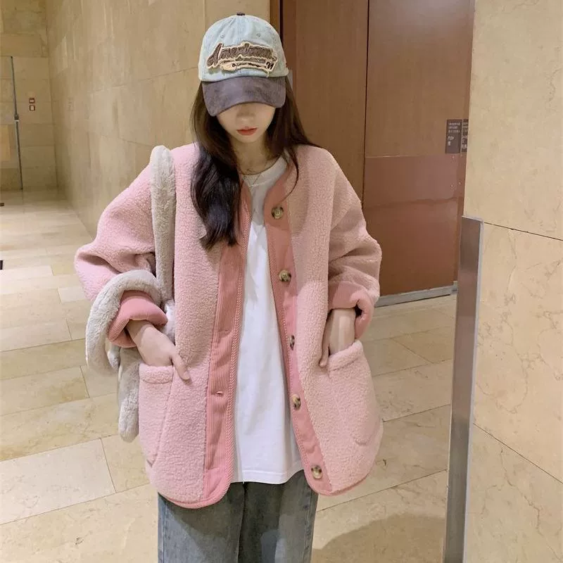Молочная одежда с пальто женская осень-зима 2023 новая корейская версия имитации овечьей шерсти толстая свободная средняя длинная рубашка с длинными рукавами