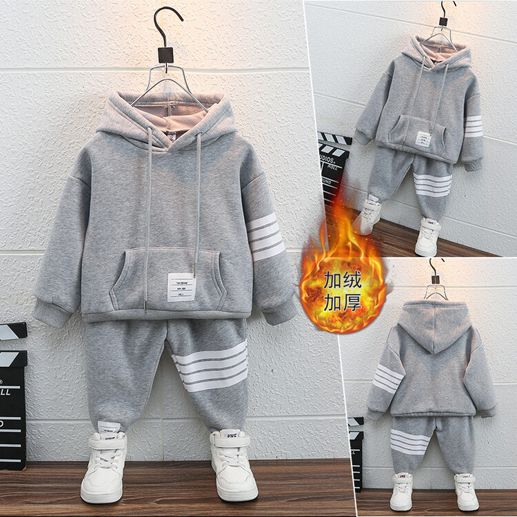 4395 traje de suéter de terciopelo todo en uno para niños modelos de otoño e invierno 2025 nueva ropa de invierno para niños guapos ropa para niños marea deportiva para niños