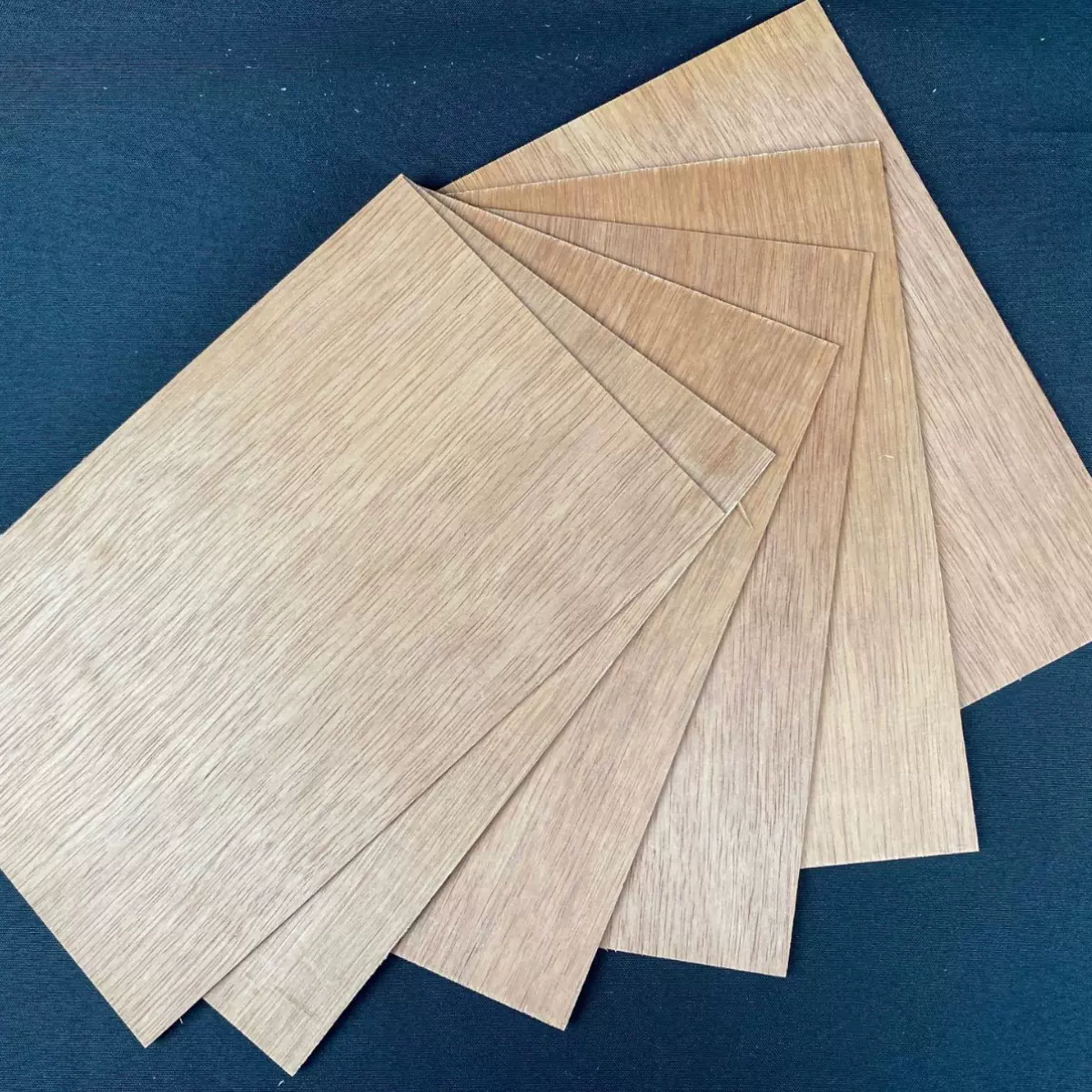 三合板三夹板3厘板相框画框背板胶合板多层板厂家直销木包装板