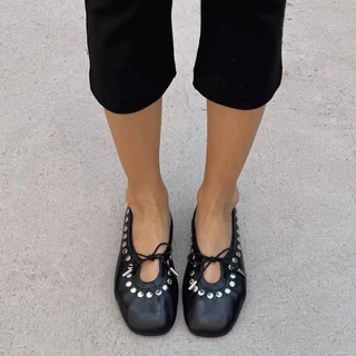 羊皮版～小众新铆钉平底芭蕾舞鞋女黑色复古圆头玛丽珍鞋浅口单鞋