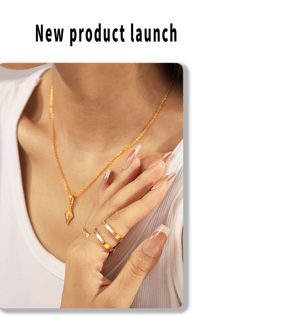 Pendant Necklace And Ring Set With Shell And Star Embellishment_voghion.com