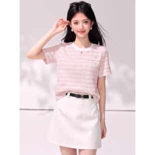 ���ġ�С���L��ɫ�l�y������Ů�ļ��¿���|�p�gײɫ�A�I����