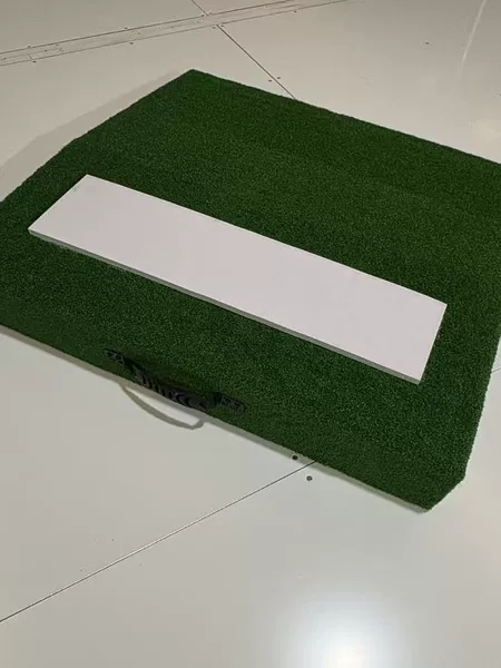 Hot-Selling Portable Handheld Baseball and Softball Pitching Practice Mat with Sloped Pitching Mound and Storage