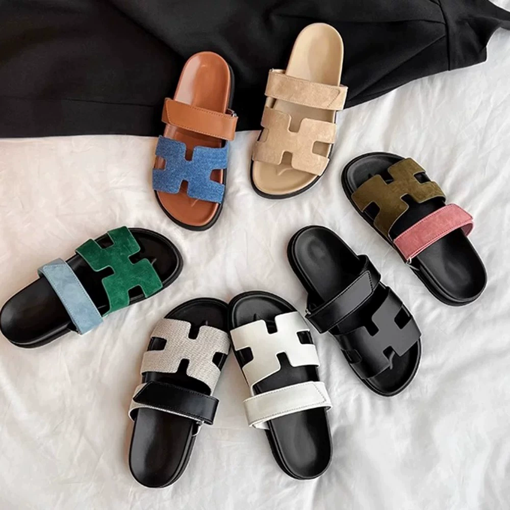 Шаг на фекалии ~ Два шлепанца женские летние носки 2025 новая толстая подошва липучка плоская подошва