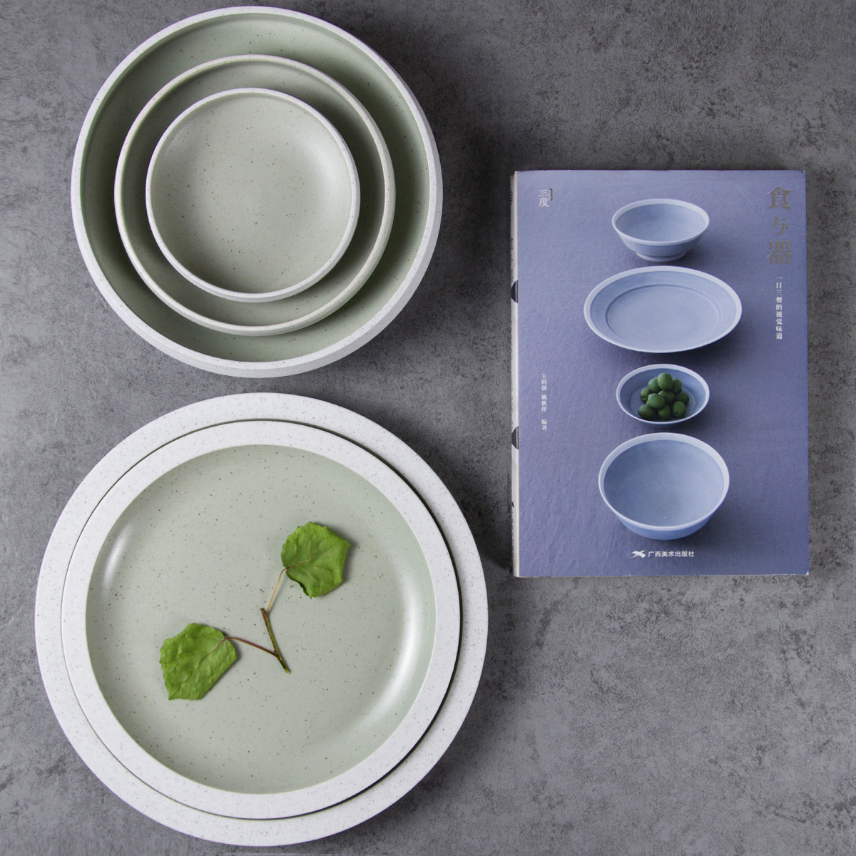 Plato de cerámica verde nórdica creativo set de platos y platos de bocadillos bandeja de porcelana para hornear platos de carne platos de platos y cubiertos