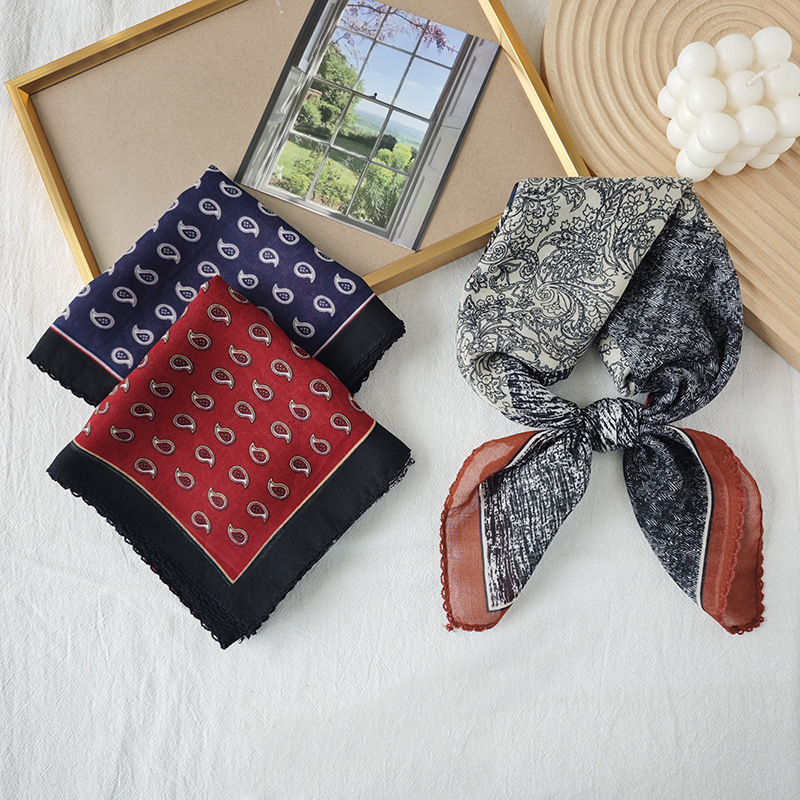 Versión coreana del diseño retro, bufanda cuadrada impresa a juego de colores, fotografía de viajes, bufanda de seda a juego de moda, bufanda fina