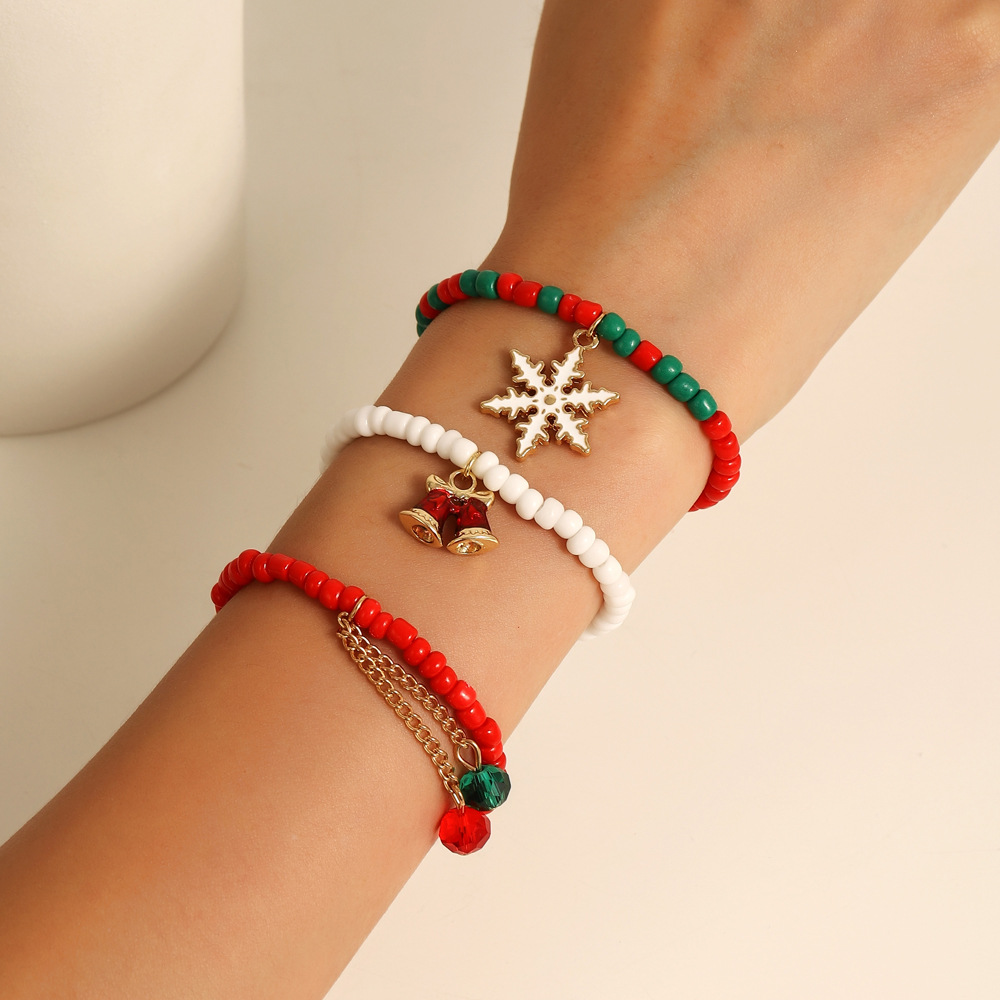Fashion Bell Snowflake Beaded Alloy Plating Unisex Bracelets 3 Piece Set
