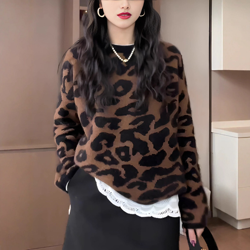 High-End Lazy Style Pullover Leopard Print Knitwear for Women 2025 Autum New Loose Soft Waxy Versatile Knitted Knitwear
