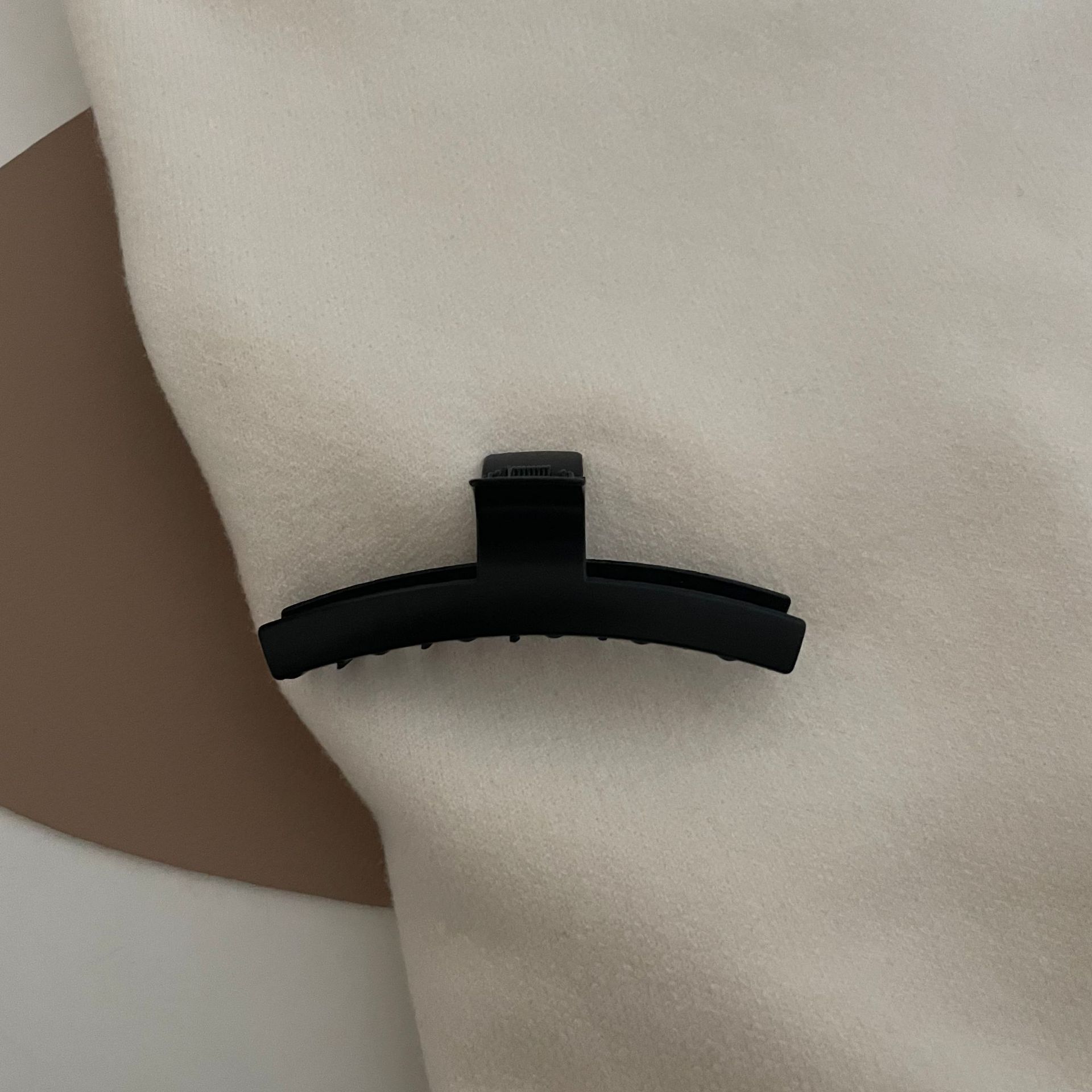 Negro de metal de pintura en aerosol largo agarre geométrico espalda Cabeza tiburón clip chica horquilla clip accesorios para el cabello tocado