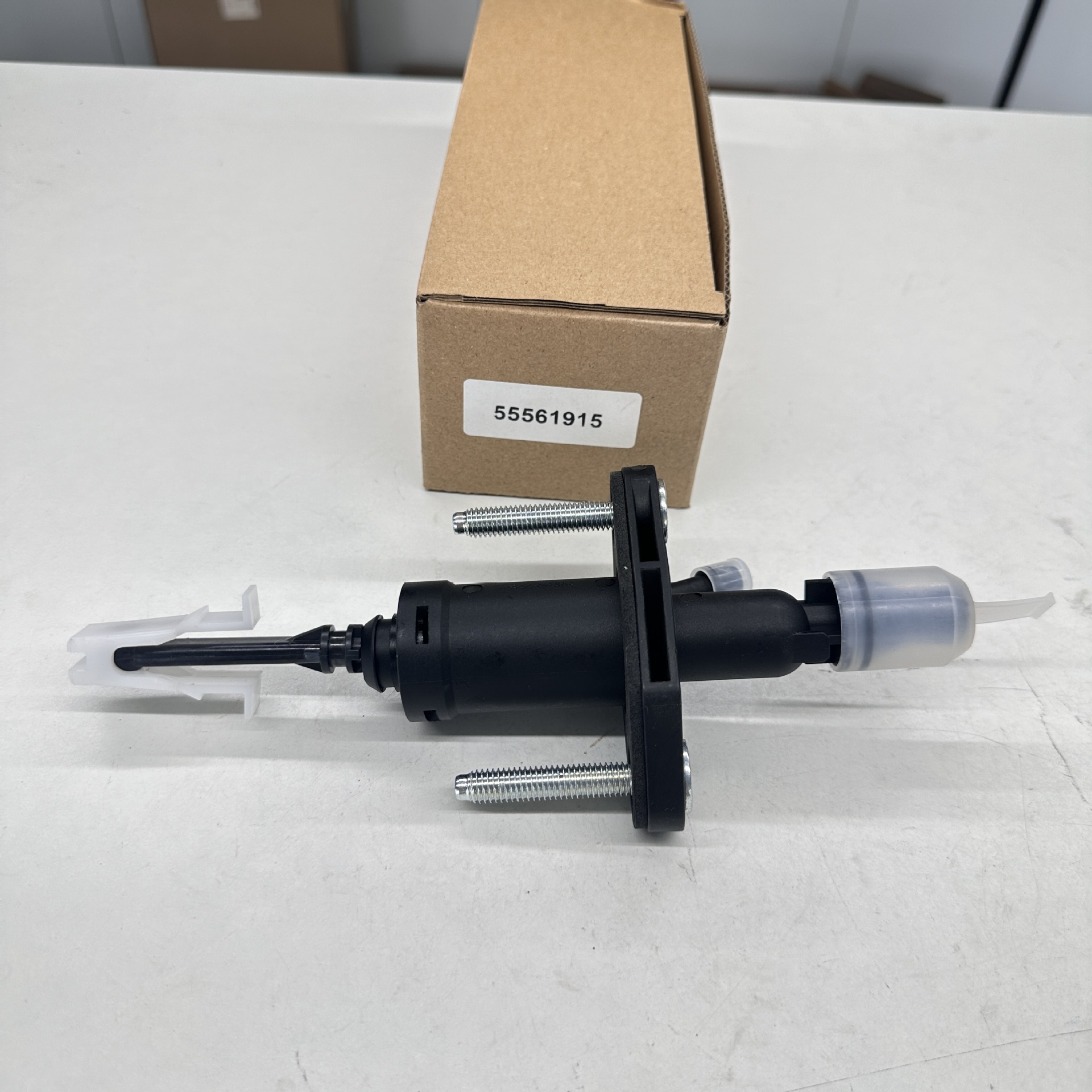 Suitable for Chevrolet High-Quality Auto Parts Clutch Master Cylinder 55561915