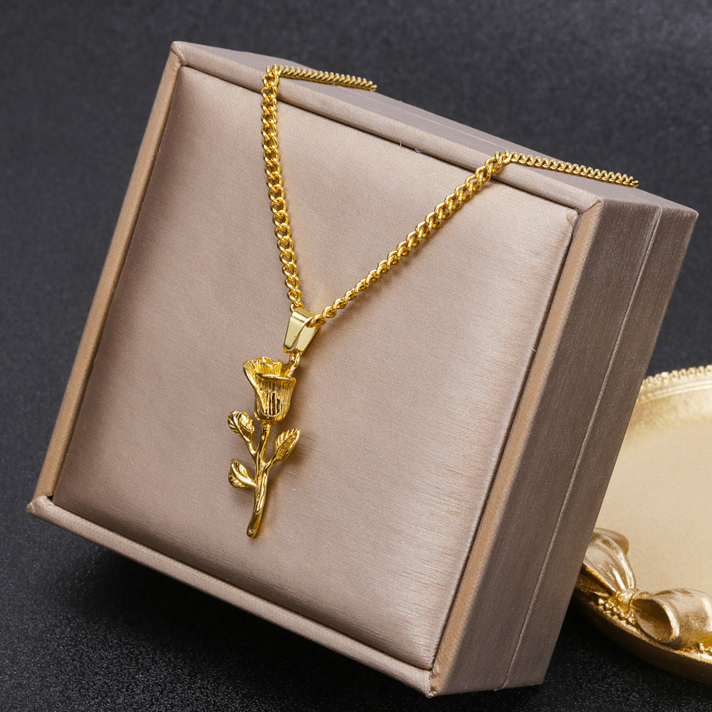 Rose Pattern Women'S Gender Simple Style Rose Stainless Steel Titanium Steel Plating Pendant Necklace 1 Piece
