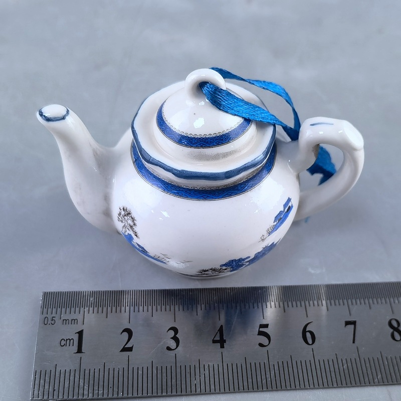 Cuento de bolsillo mini tazón de cerámica set tazón de platos hervidor de agua pequeña cocina escena miniatura de comida jugada en casa