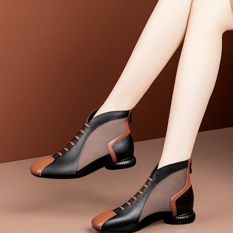 Fashionable sandals