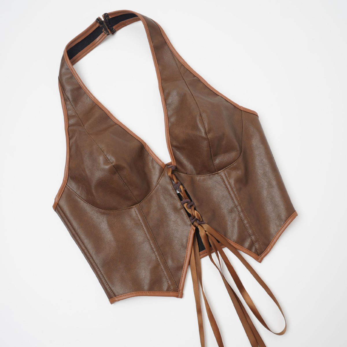 El nuevo top de tubo con cuello halter sexy se vende a través de Amazon Temu