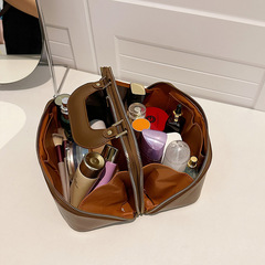 2024新款化妝包女大容量時尚高級感手提護膚品分類收納包洗漱包袋