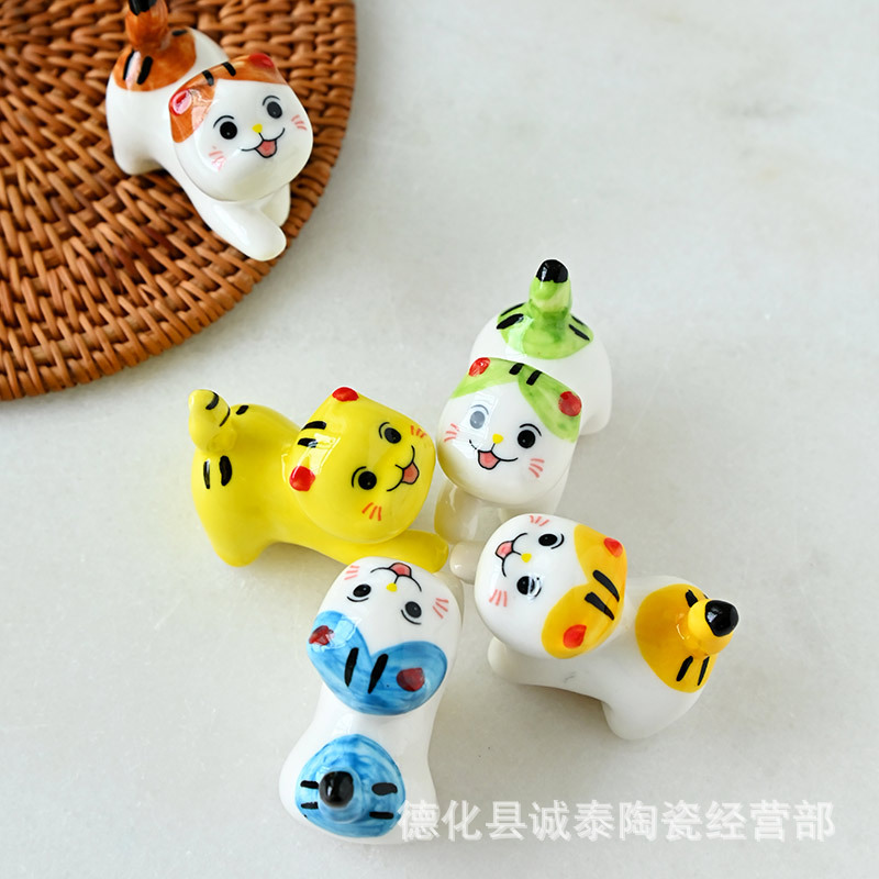 Japanese Lucky Cat Ceramic Ornaments Standing Cat Crafts Hand-Painted Kitten Chopstick Holders Stall Small Gifts