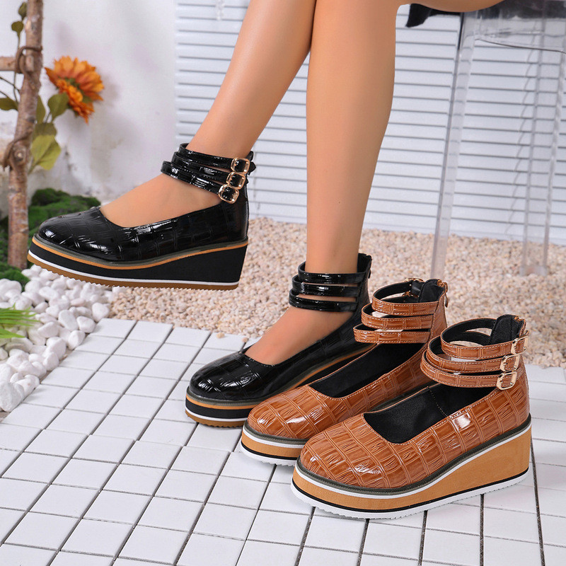 2026 New Cross-Border Wedge Sandals for Women, Thick-Soled Crocodile Pattern, Single Strap Buckle Platform Shoes, Fashionable Versatile Women's Shoes
