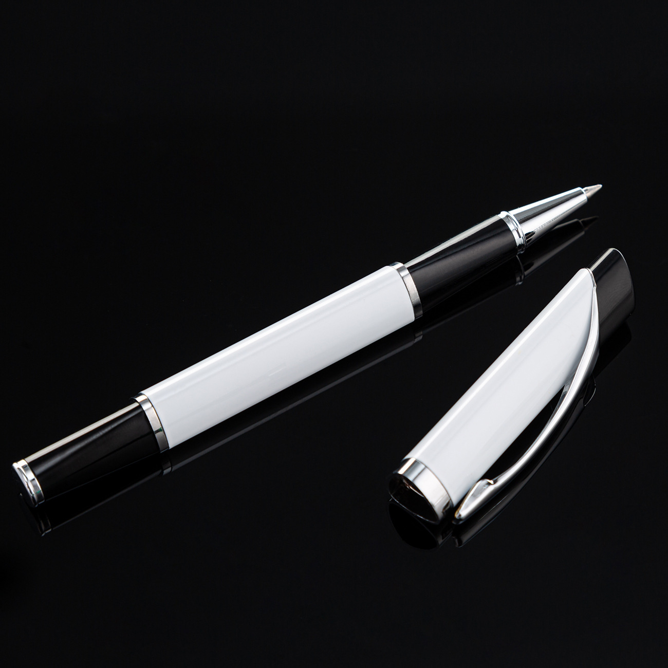 Lápiz de firma triangular lápiz de perlas al por mayor lápiz de metal triangular lápiz publicitario lápiz neutro triangular a base de agua