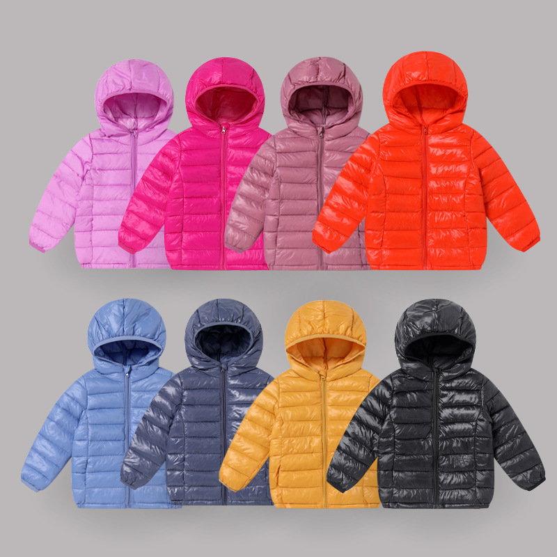 2024 nuevos niños abajo chaqueta acolchada de algodón ligero medio y grande de los niños abajo abrigo de algodón acolchado Otoño e Invierno chaqueta acolchada de algodón abrigo de bebé