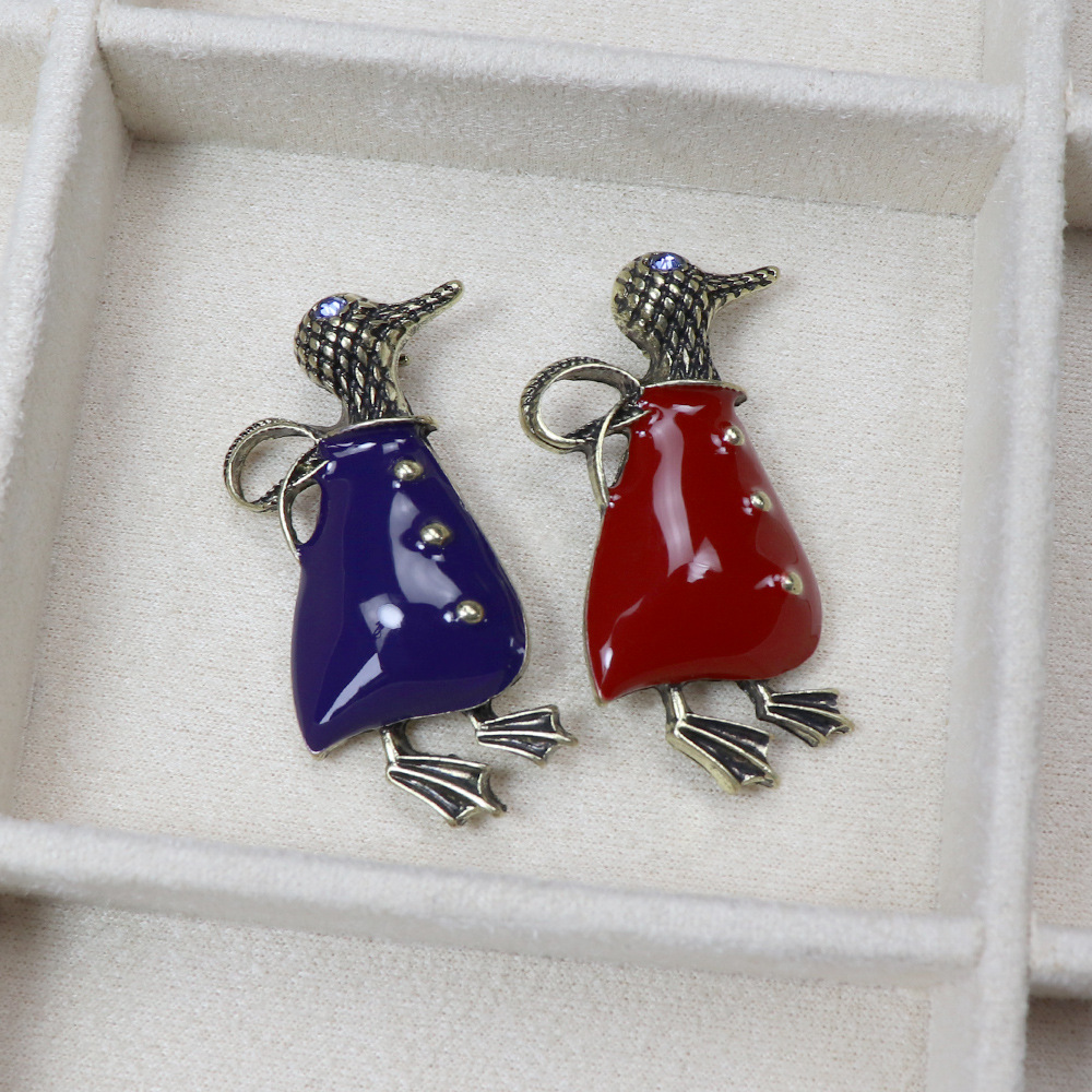 Second-Hand Vintage Niche Enamel Little Penguin Brooch