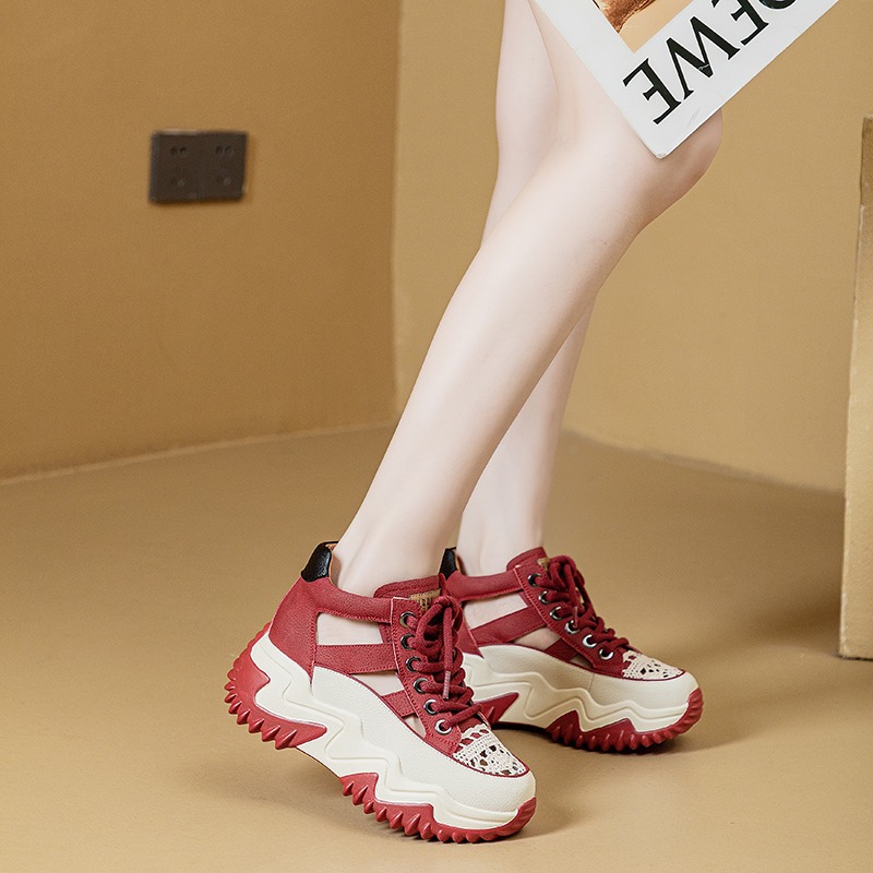 Chaussures en cuir à tube haut pour femmes Sandales creuses pour femmes 2023 été nouvelle tendance chaussures de sport et de loisirs respirantes à semelles épaisses_voghion.com