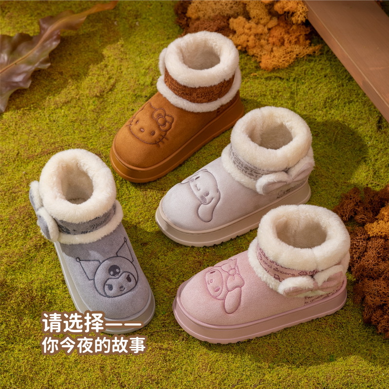 三丽鸥正版凯蒂猫雪地靴女冬季加绒加厚保暖棉鞋可爱毛毛短靴少女