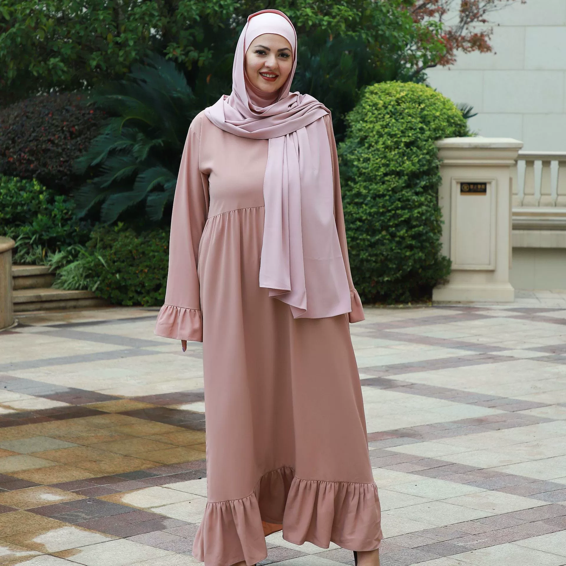 Набор платья осенью 2024 Pure Color Cross - border Clothing 2 предмета ABAYA хиджаб большого размера