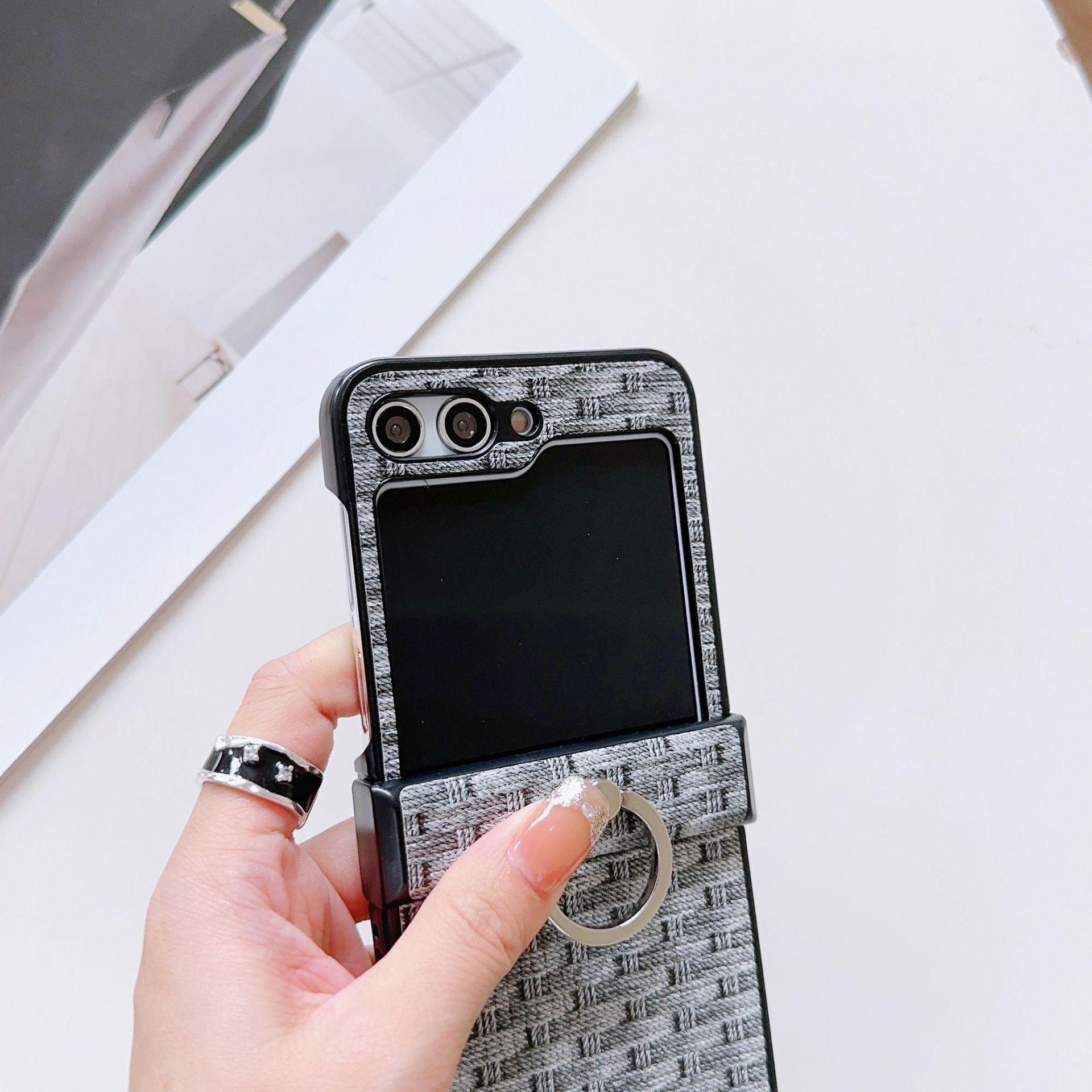 Coque samsung z flip 4 avec anneau support léopard_voghion.com