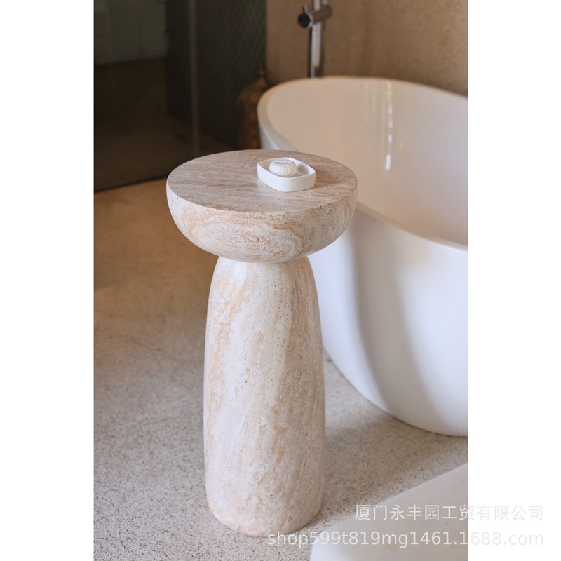 部屋のソファーの高い足の辺のいくつかの高いタイプの民宿の客間は大理石のお茶のいくつかの設計の芸術の角のいくつかをまねます。|undefined