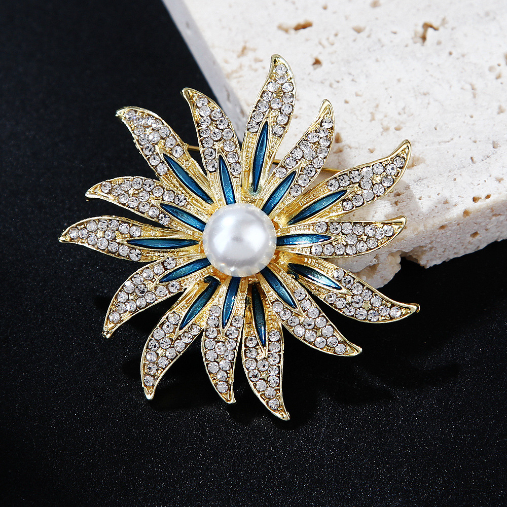 Ig Style Cute Flower Alloy Inlay Rhinestones Women's Brooches display picture 3