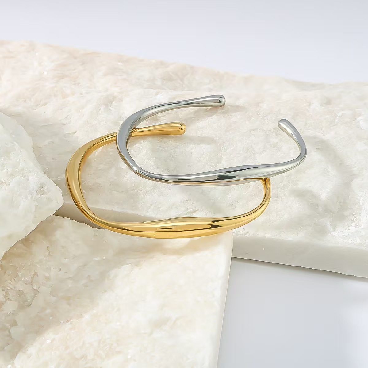 Gold Plated Titanium Steel C-shaped Open Bangle For Women_voghion.com