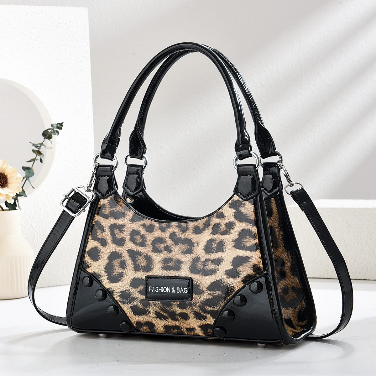 Bolso con estampado de leopardo femenino 2025 otoño e invierno nuevo estilo coreano tendencia moda bolso de mensajero bolso de mujer de sentido avanzado