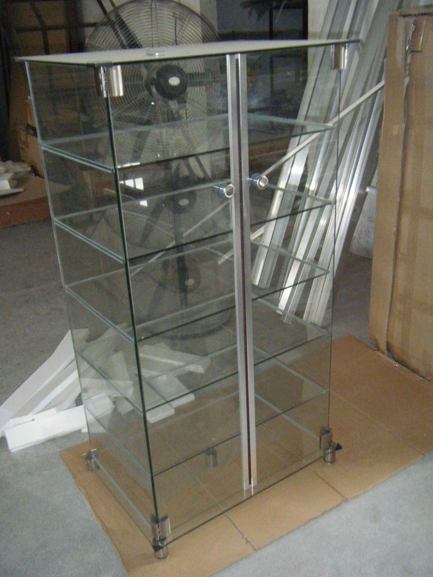 厂家直销展示用雪茄柜玻璃门 全玻璃结构  结构牢固使用方便|ms