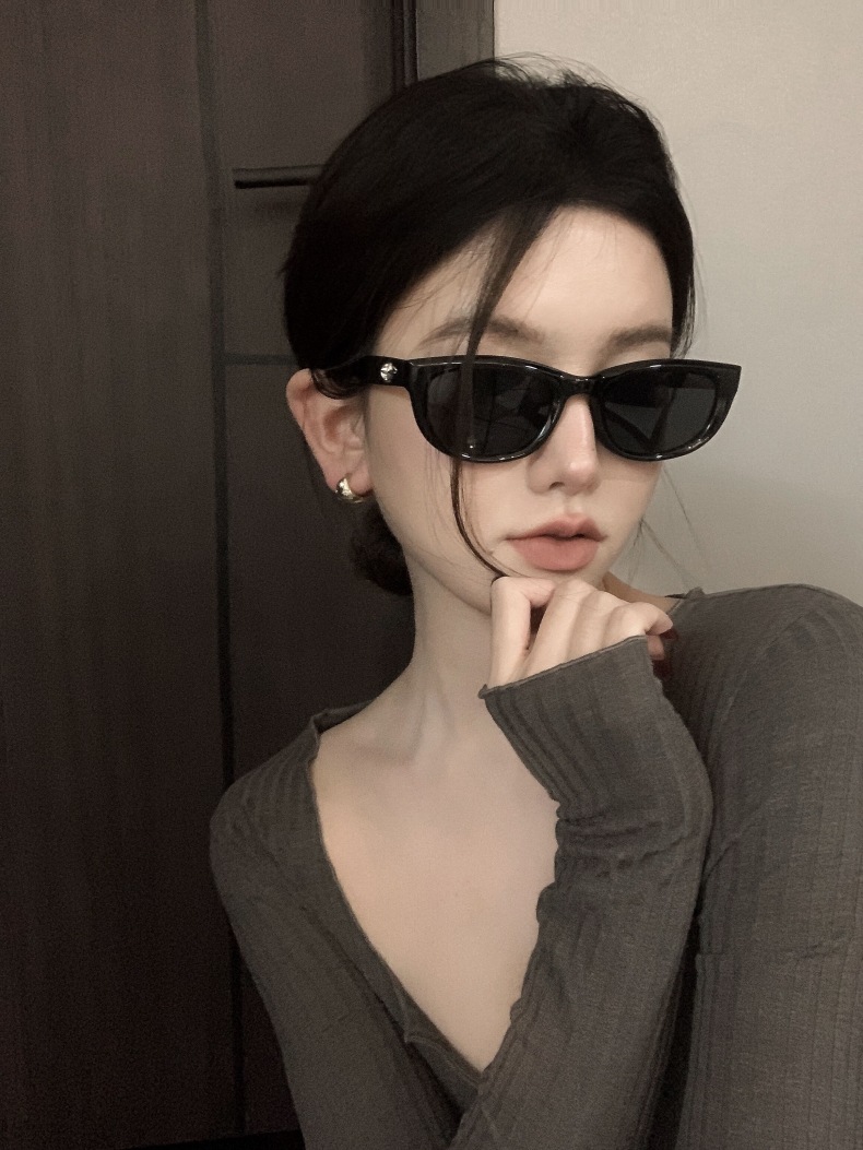 Fashion Punk Streetwear Ac Cat Eye Full Frame Women's Sunglasses display picture 1