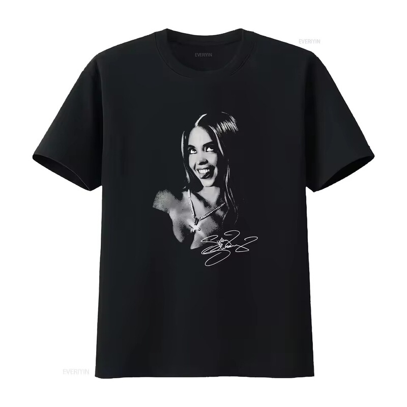 Sydney Sweeney T-shirts pay tribute to fans with her long-sleeve or short-sleeve retro fashion items Sydney Sweeney T-shirts pay tribute to fans with her long-sleeve or short-sleeve retro fashion items