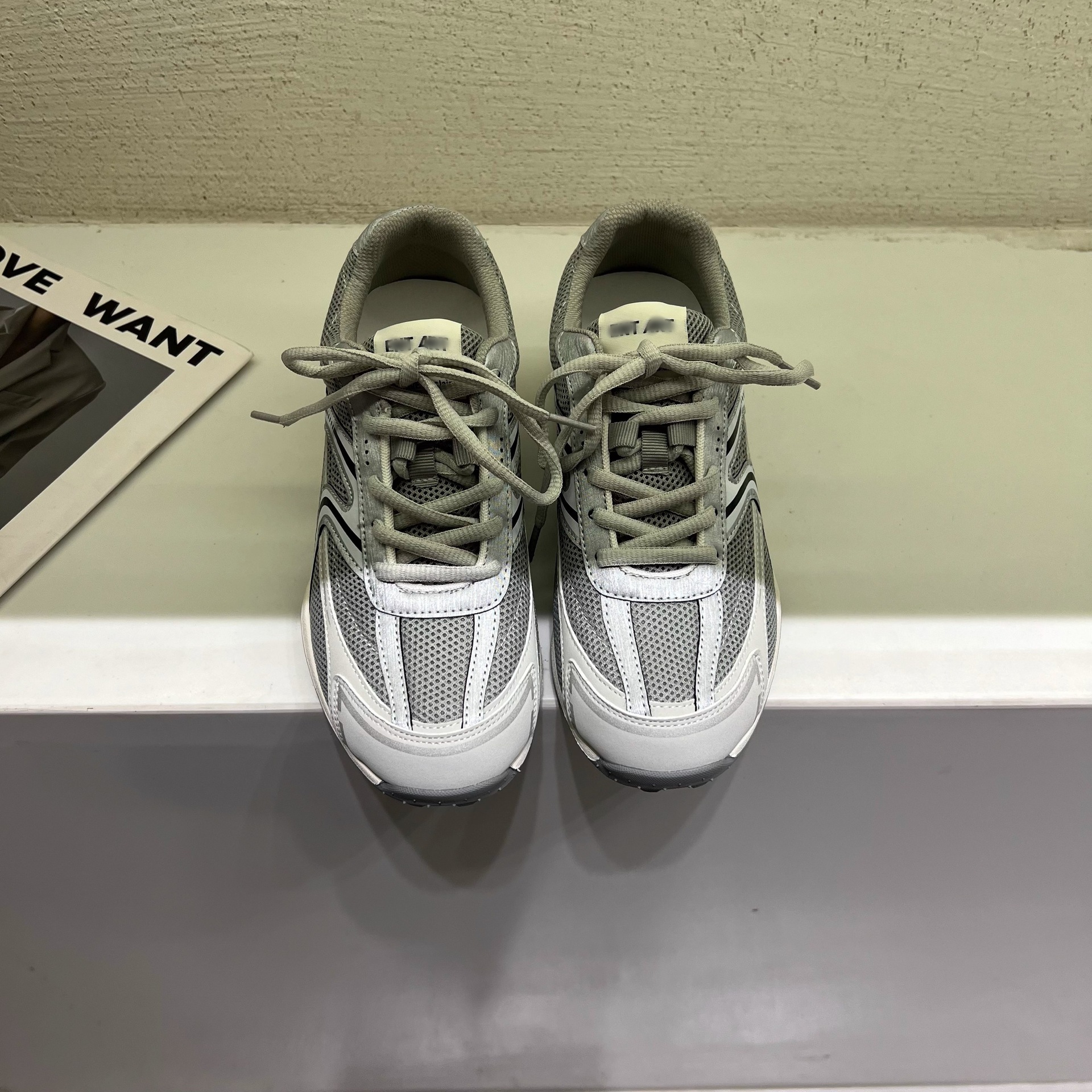 Super fuego retro zapatos de entrenamiento alemán para mujeres 2025 otoño nuevo transpirable versátil al aire libre casual in-mode zapatos deportivos frescos para mujeres