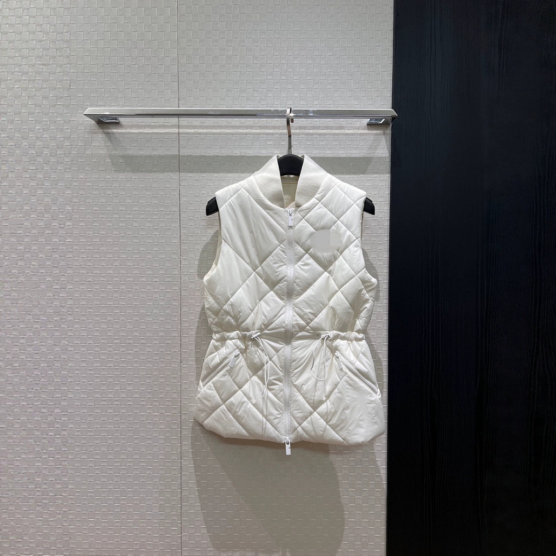 Stylish, sweet and cool, age-reducing, casual street style, drawstring waist, loose fit, quilted, padded, stand-up collar vest jacket