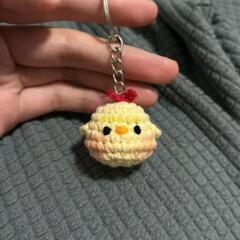 新商品のチンコのキーホルダーは手作りの手作業の毛糸のかぎ針で編みます。