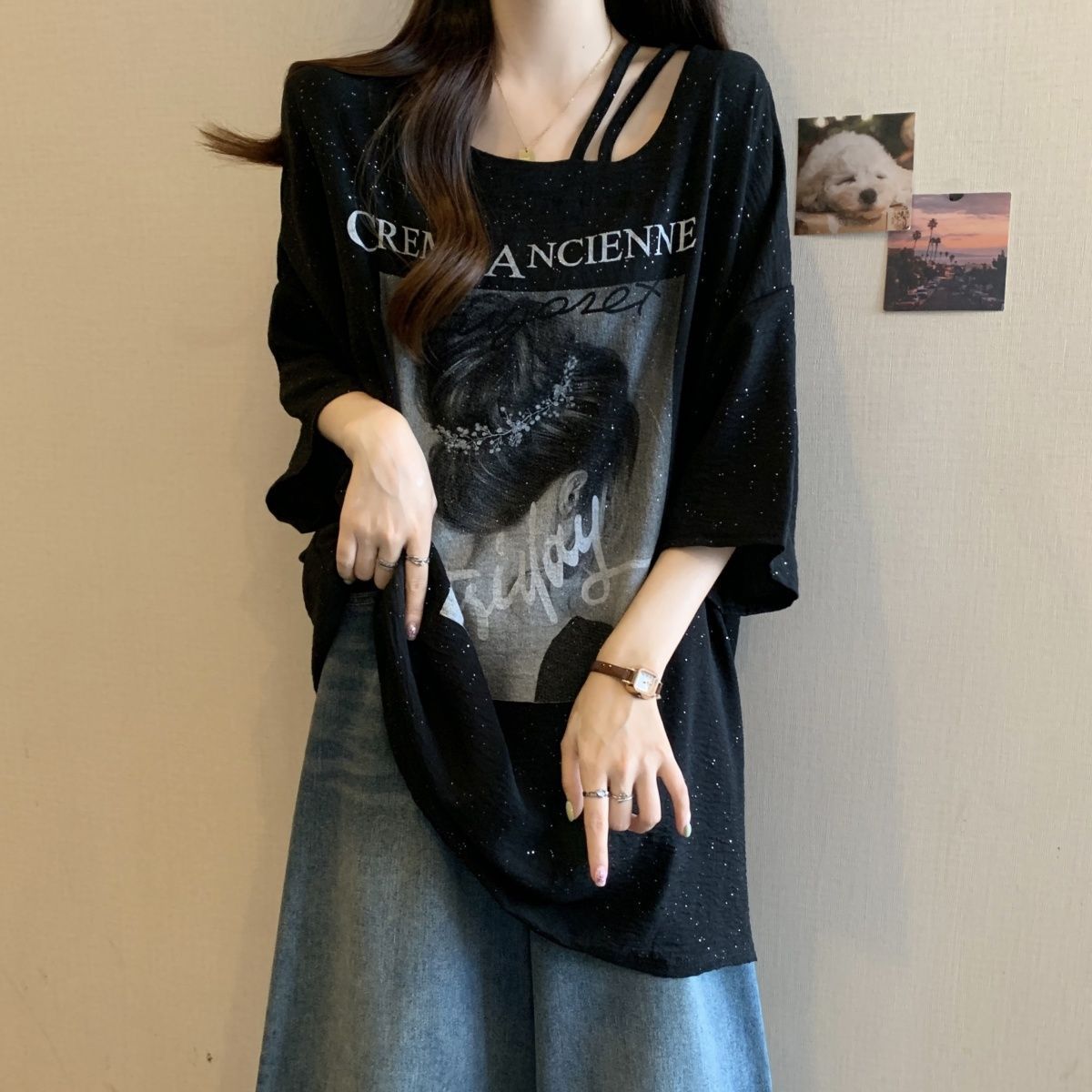 Camiseta de manga corta con cuello diagonal de lentejuelas de gran tamaño para mujer verano 2024 nuevas mujeres tops de moda sueltos y delgados