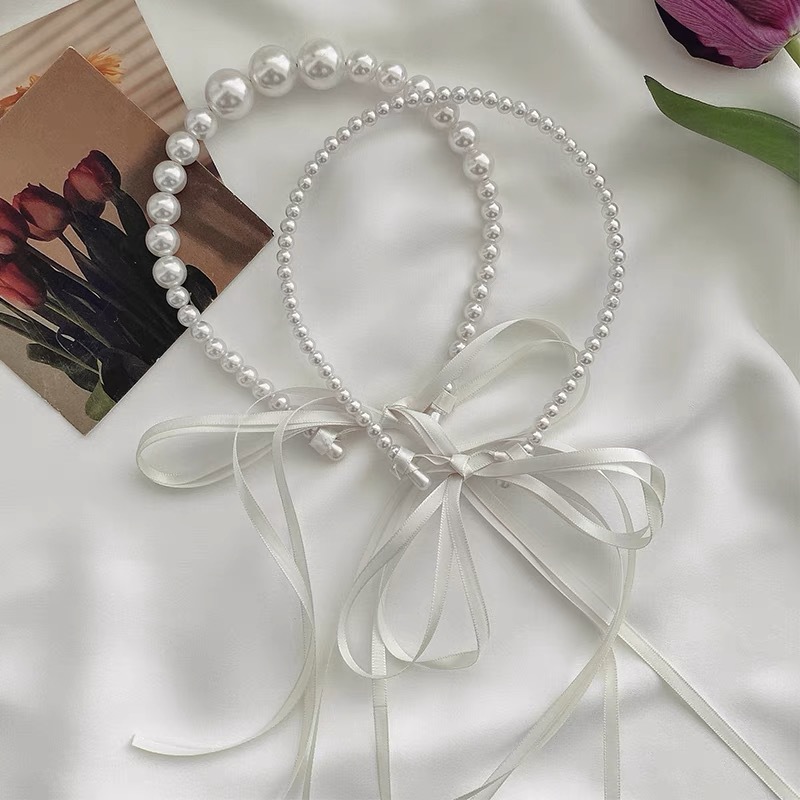 Elegant necklace pearl