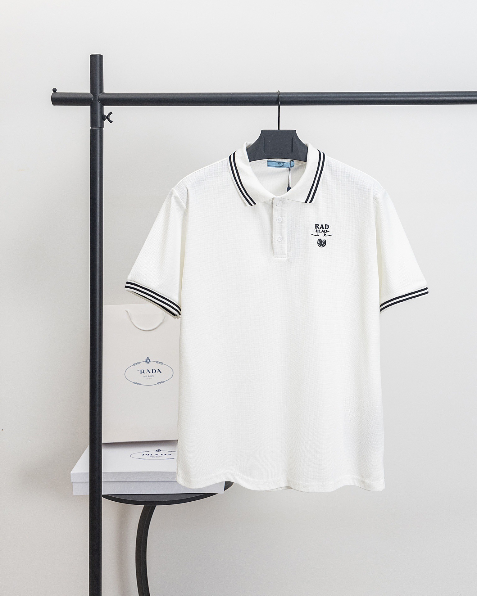 25 화이트(POLO 셔츠 자수)